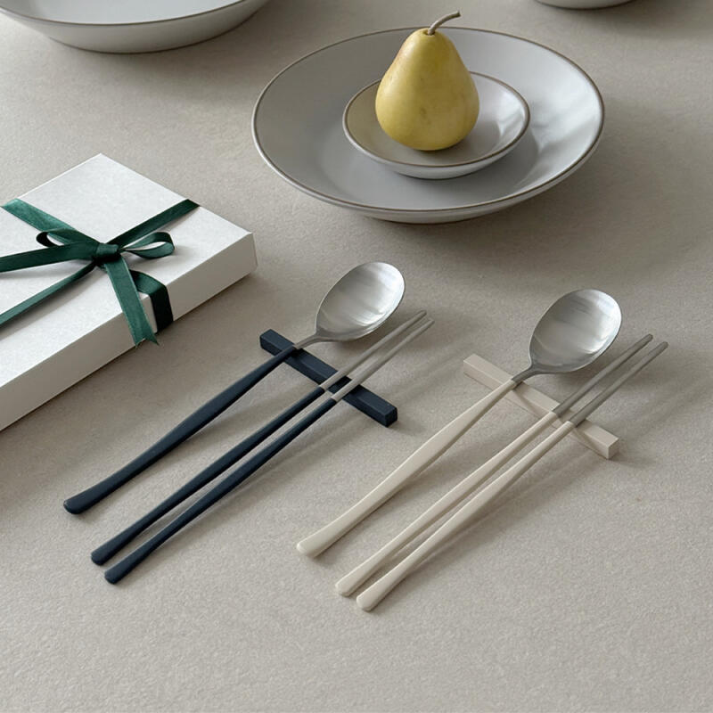 Nicott Satin Colored Spoon + Spoon Rest for 4 Blue Black