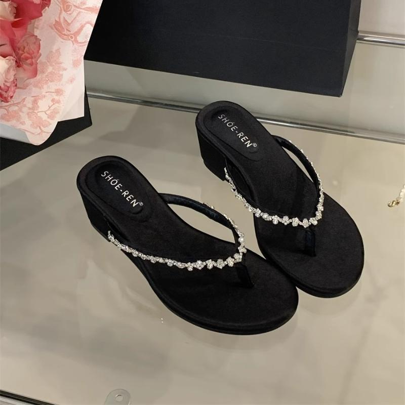 Fashion Summer New Stylish Wedge Slippers for Women Casual with Diamond Beach Sandals Luxury Comfortable High Heels Flip Flops Slippers