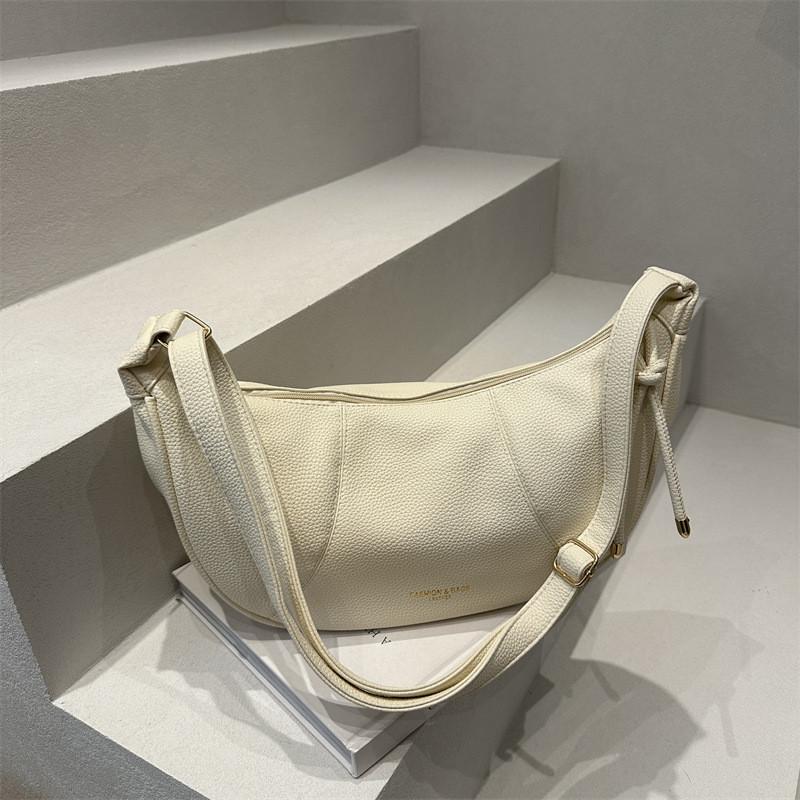 Large Color Solid Capacity Clutch Bag Zipper Closure Daily Use Women Fashion