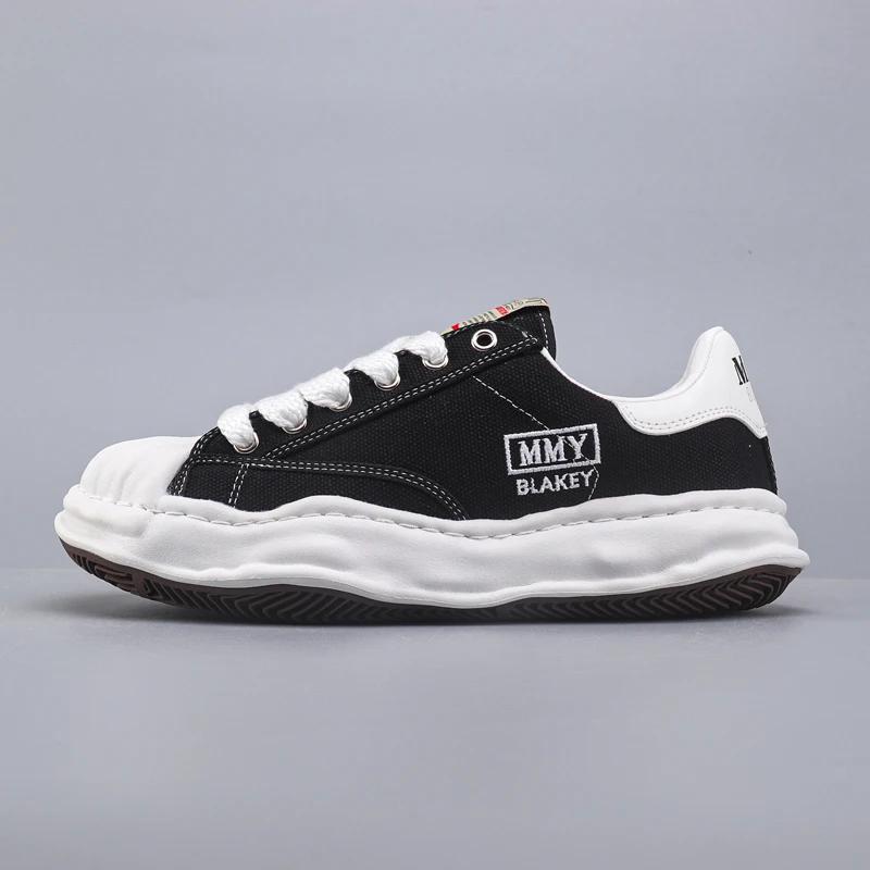 Leisure Sports Lace Up Real Leather Shoes and Canvas Shoes, Two Materials, Multiple Colors for Men and Women's Casual Shoes