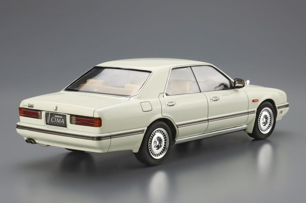 Aoshima Bunka Kyozai Scale Model Car Series 31 Nissan Y31 Cima Type II Limited 1990 Plastic Model Kit 1/24 No. (Molded Color)