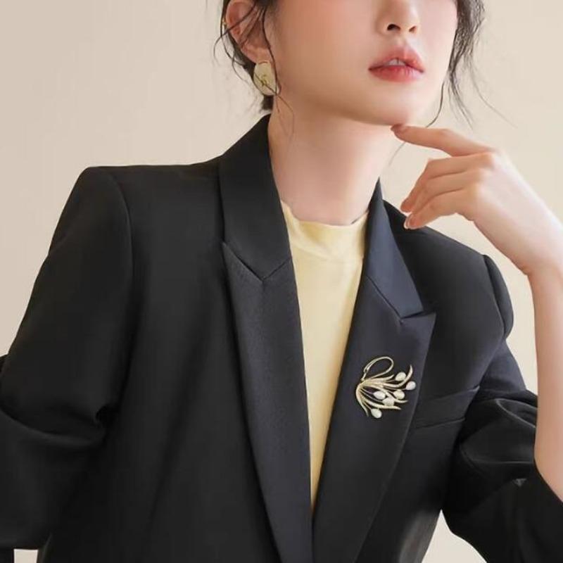 Exquisite Cat Eye Swan Brooch Feminine Corsage, Fashion Suit Personalized Pin Neck Clothing Accessories