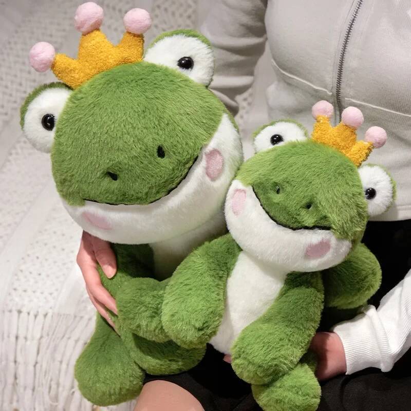 Cute Frog Plush Toy Throw Pillow Playful Green Frog Wear Crown Bed Soothing Doll Children Birthday Gift Room Decoration