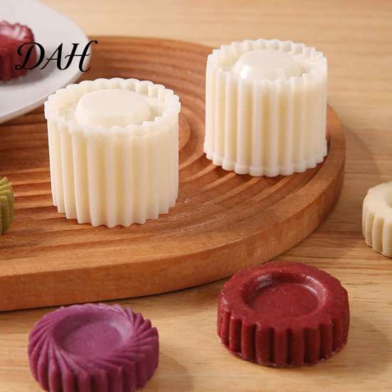 Holiday Festival Pastry Mold Sunflower Pattern Round Mooncake Mold, Hand Press Double Ended Plastic Manual Tool, Easy Clean Dough Embosser for