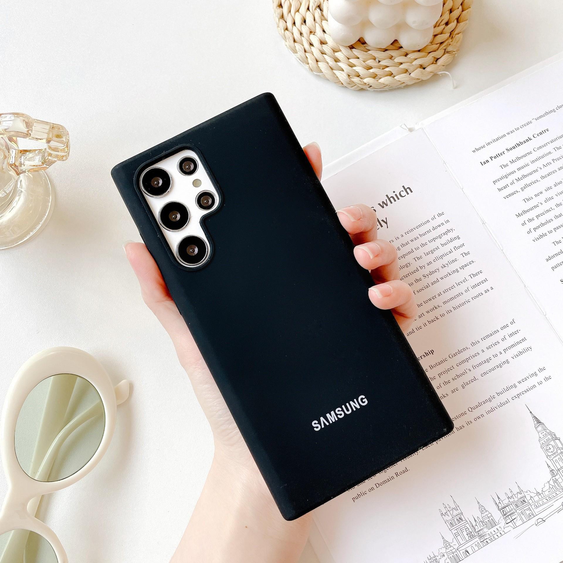 

Защитный чехол из жидкого силикона для Samsung Galaxy S24, S23, S22 Ultra и S21 Plus Samsung s20+ чёрный