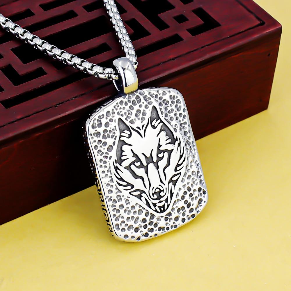 European and American New Wolf Head Pendant Retro Titanium Steel Casting Necklace Tag