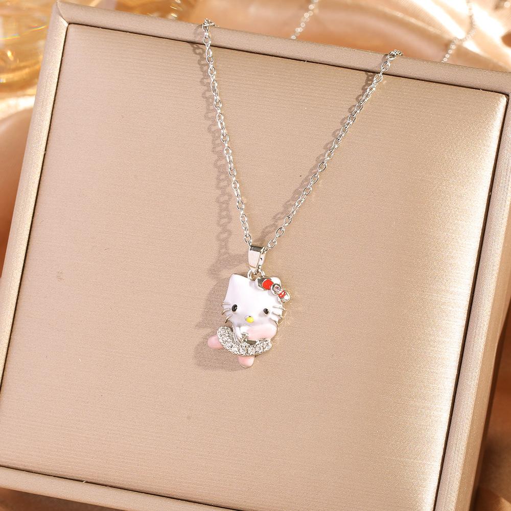 Four Leaf Clover Pendant Necklace For Women Fashionable Zircon Crystal Adjustable Chain Delicate And Versatile Jewelry