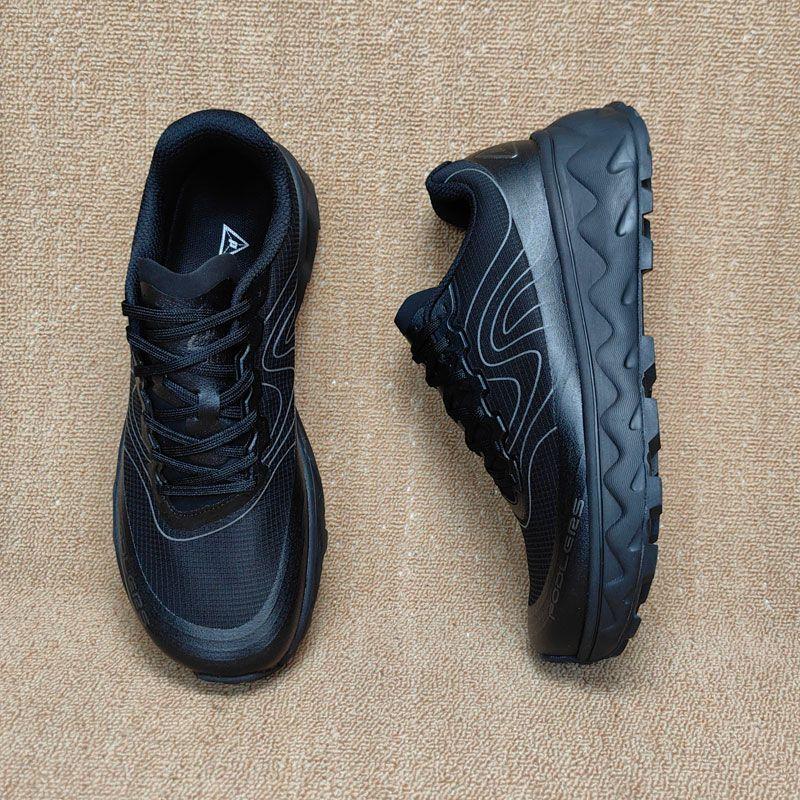 Klassische Marke Bequem Atmungsaktiv Offroad Laufen Fitnessschuh Sommer Sport- und Freizeitschuh Mann Runde Zehenspitze Sport Laufschuh
