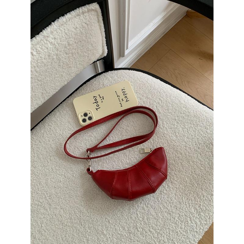 Neck Mini Change Bag Cute Croissant Bag Design Sense Niche Mini Concave Shape Crossbody Lipstick Earphone Bag