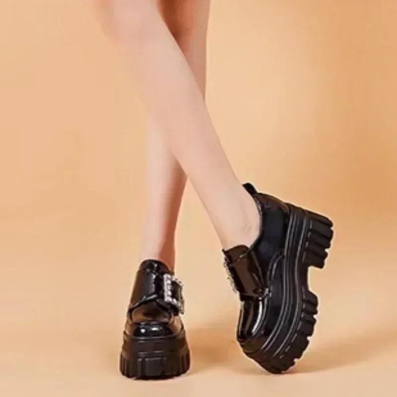 Весенняя мода с круглым носком — фото 4