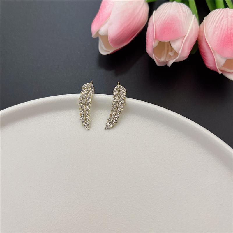 Zircon Feather Ear Stud Shiny Fashion Simulation Diamond Leaves Earrings Women Weeding Party Jewelry