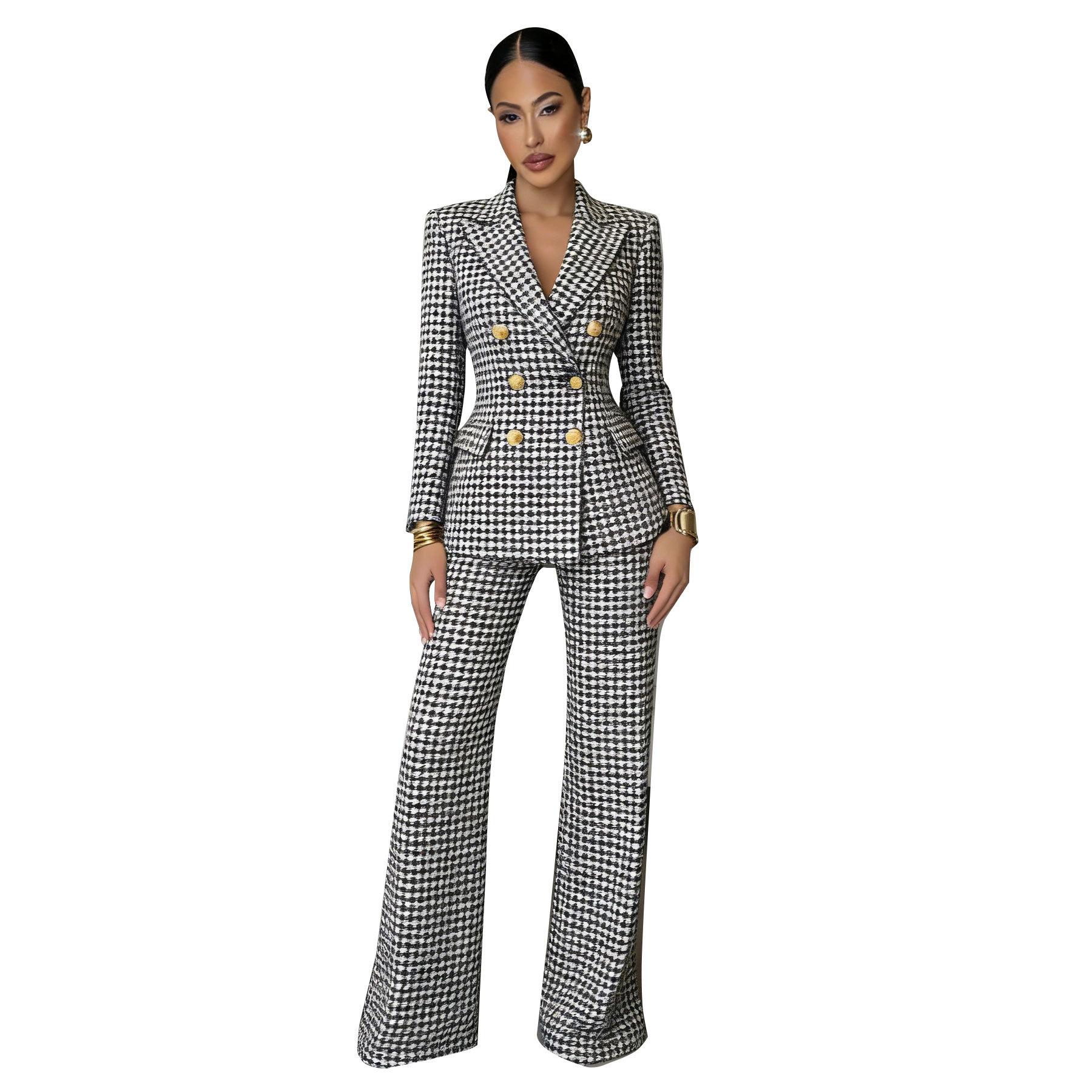 

Double-Breasted Blazer and Wide Leg Pants Suit Set in Plaid Pattern XXL