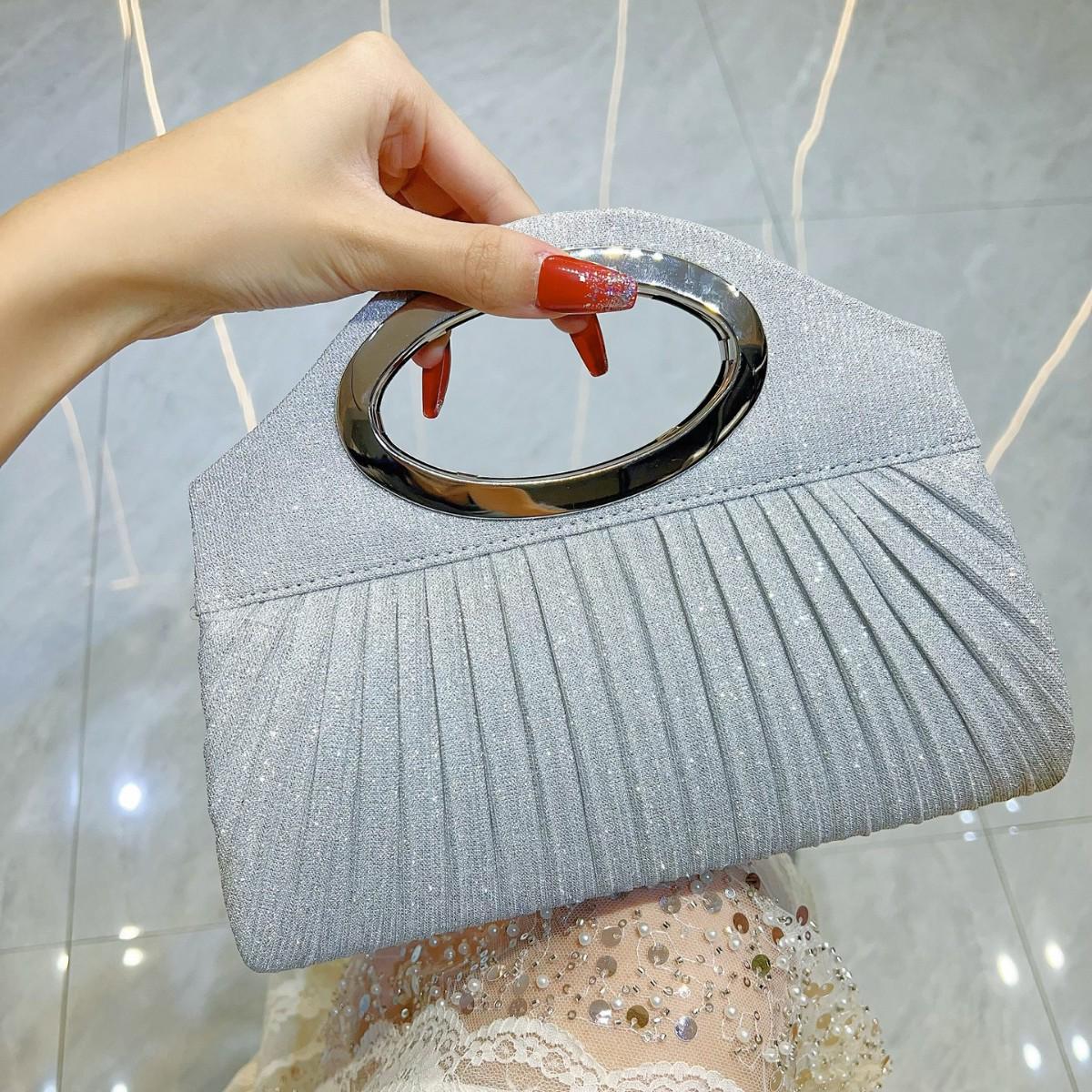 

Элегантный женский плиссированный клатч: Универсальная вечерняя сумка-кроссбоди и на плечо ципао для вечеринок и банкетов. серебряный