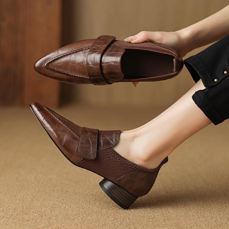 Móda 2025 Nové špičaté čtvercové vysoké podpatky Vysoce kvalitní pravá kůže Dámské boty Jaro Podzim Šaty Dámské lodičky Velikost 34-40