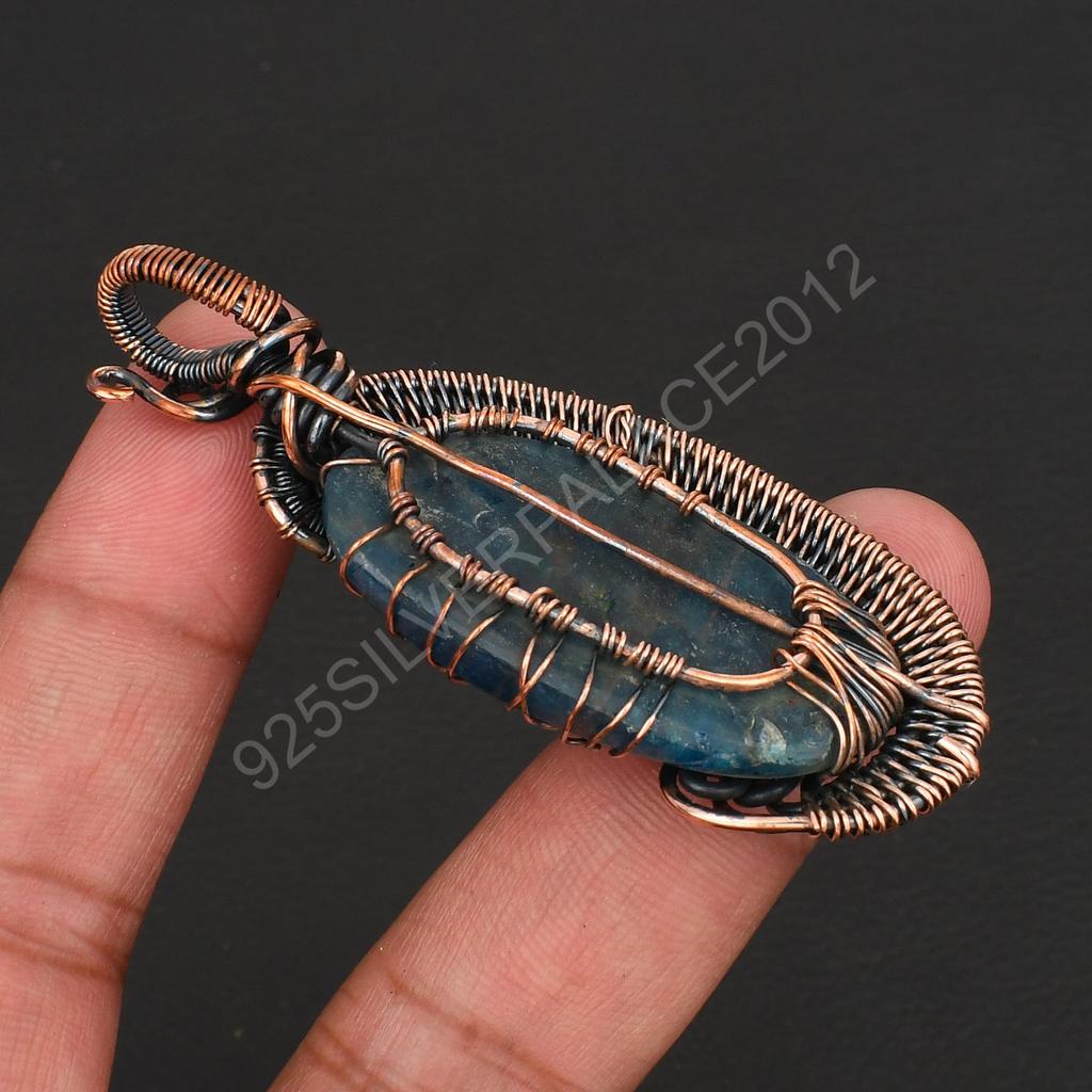 Handmade Tree of Life Apatite Gemstone Wire Wrapped Pendant Copper Wrapped Oval Crystal Necklace Charm for Women & Men Boho Healing Jewelry Gift