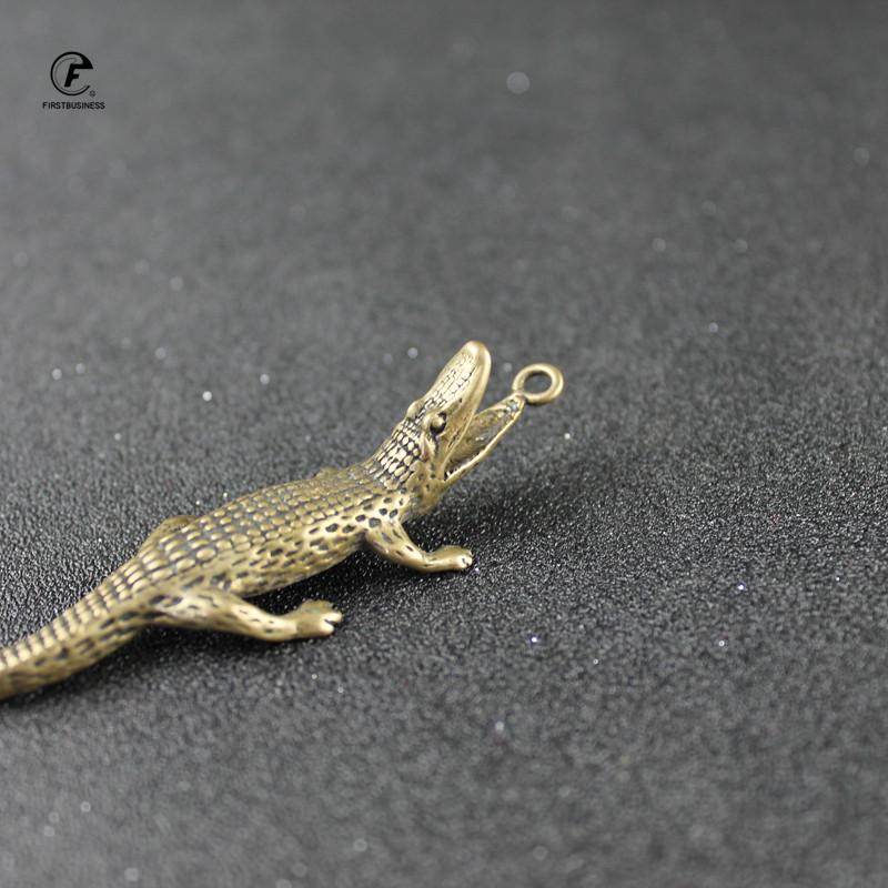 Antique Bronze Small Crocodile Statue Home Ornaments Retro Copper Animal Alligator Figure Feng Shui Business Decorations Crafts