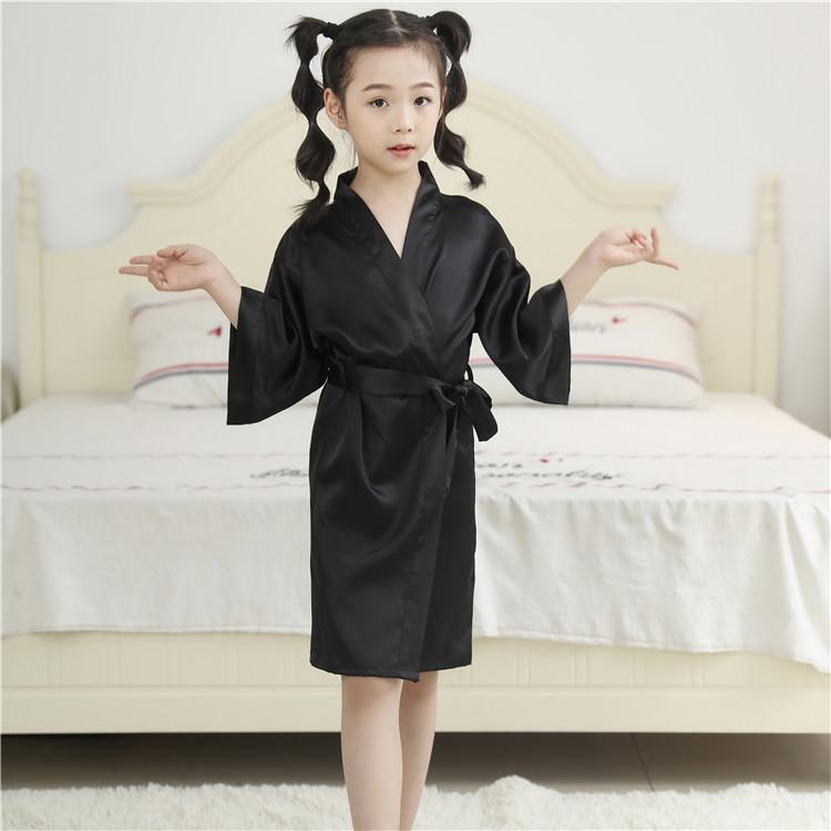 Kids' Solid Color Imitation Silk Bathrobe - Plain, Lightweight Design for Boys & Girls