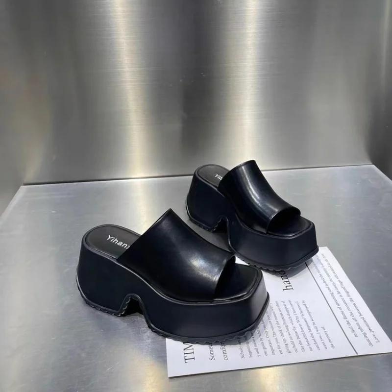 Fashion 2024 Thick Bottom Waterproof Platform Women's Slippers Fashion and Elegant Open Toed Slippers for Women