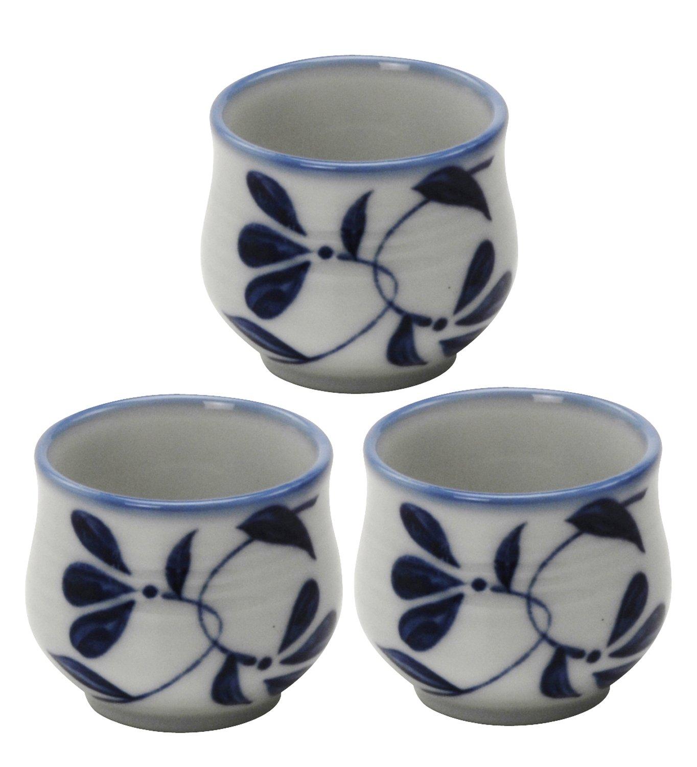 Mino ware sake set of arabesque cups, 3, antique-style pattern, 404-15-41E(3)