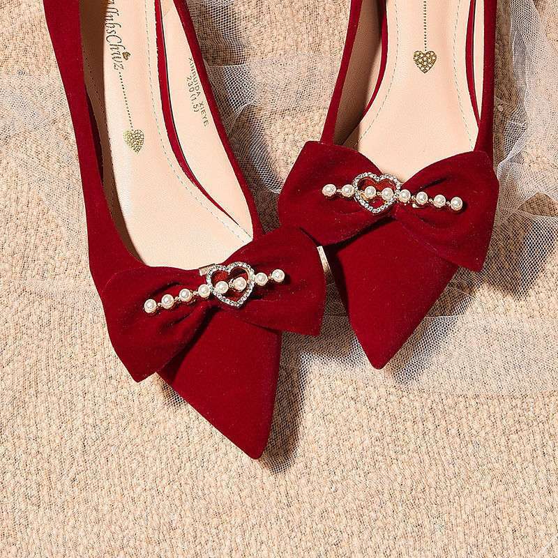 Red Wedding Shoes Women's New Chinese Flat-soled Bride Shoes In 2025 Are Not Tired. Pregnant Women Can Wear Xiuhe Wedding Dresses Twice