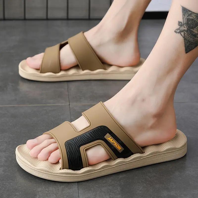 Fashion Slippers for Men Black Soft Bathroom Eva Shoes Rubber Mascullino Adult Cheap Liquidation Y2k 2025 Fashion Pvc Trend Sandals Man