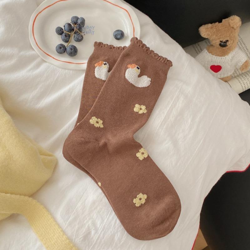 Female Spring and Autumn Lovely Duckling Comfortable Sweat Absorption College Wind Tube Cotton Socks