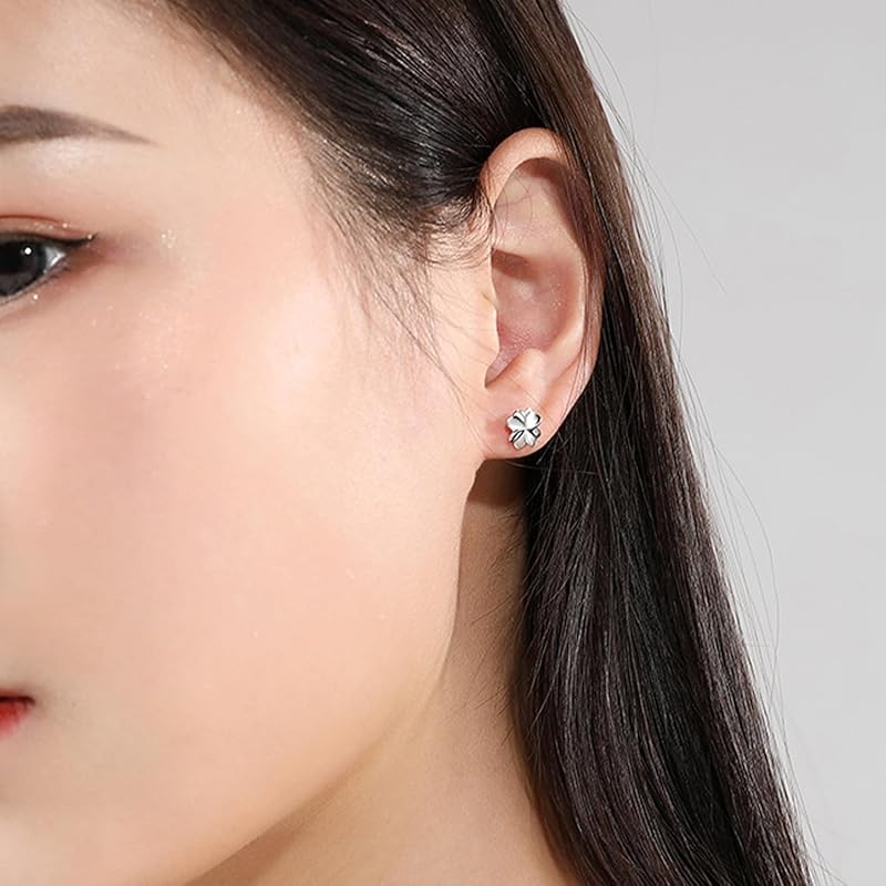 ABNII Yotsuba clover earrings ladies Popularity lucky charm Compatible with metal allergies zirconia silver 999 delicate beautiful Fashionable