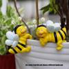 2Pieces Cute Climbing Bees Resin Pot Huggers Figurines for Personalizing Garden Patios Balconies and Home Decoration