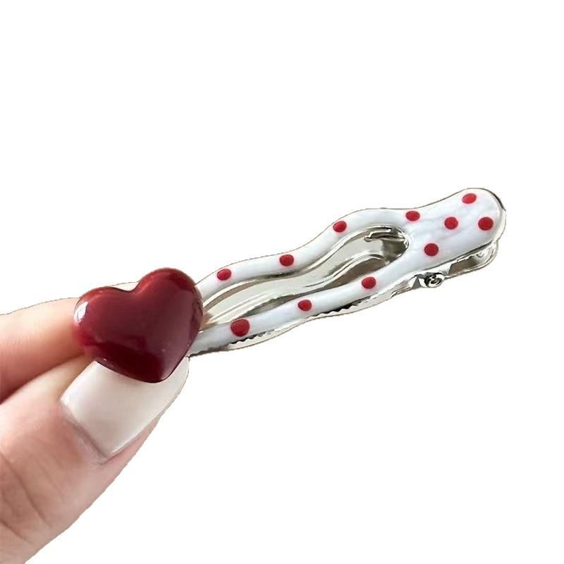 Versatile Red Heart Polka Dot Pearl Duckbill Hair Clip