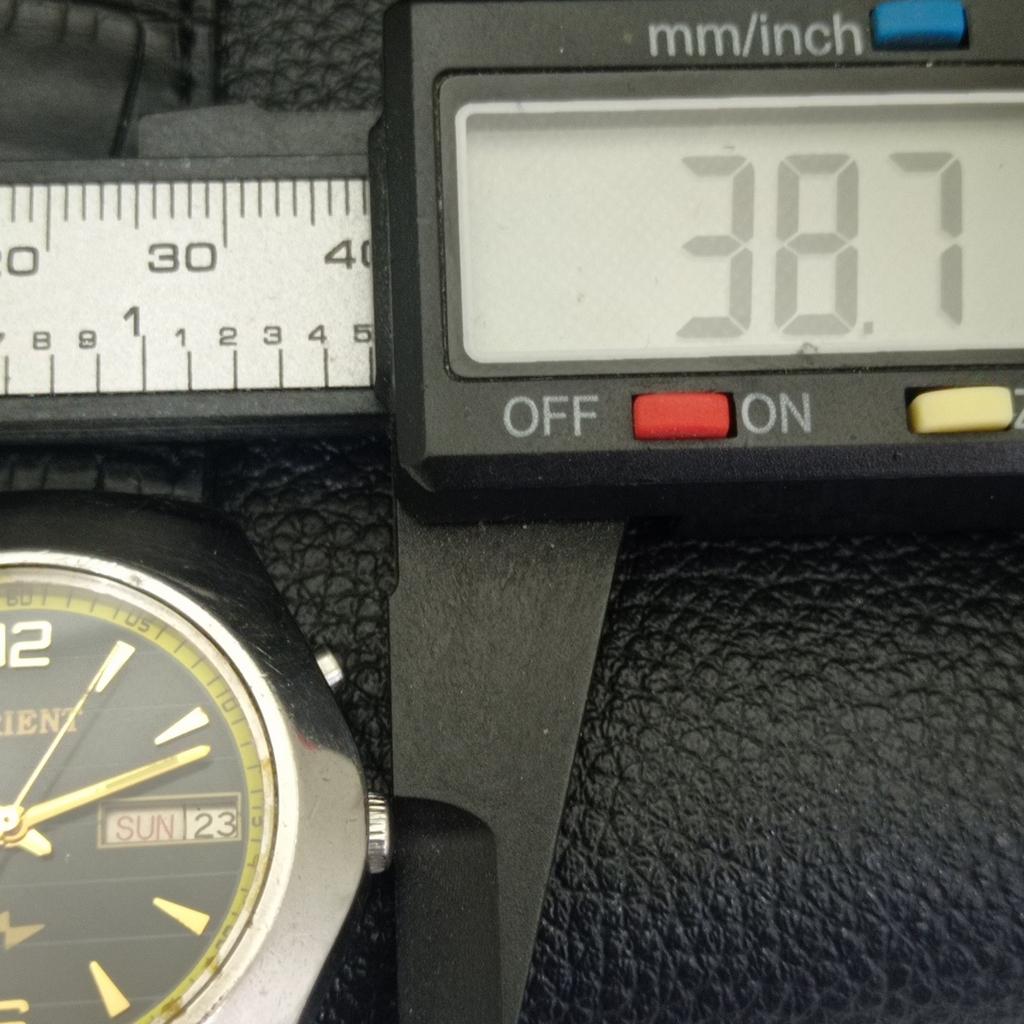 VINTAGE ORIENT AUTOMATIC 46941 JAPAN MENS BLACK COLOR DIAL WATCH a700161-5 R201-a700161