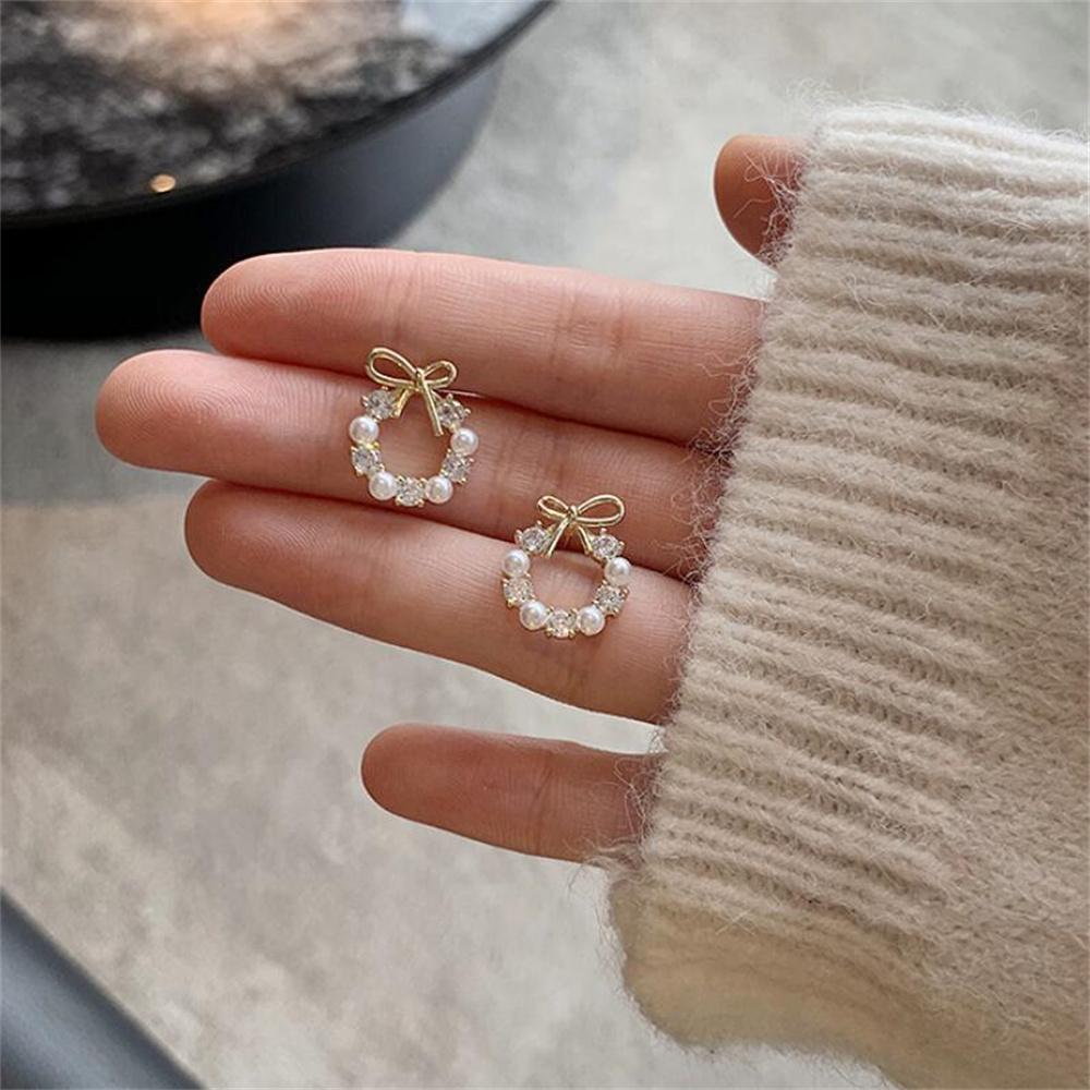 Compact Bow Earrings, Fashionable And Versatile Earrings, Exquisite Women'S Daily Accessories.