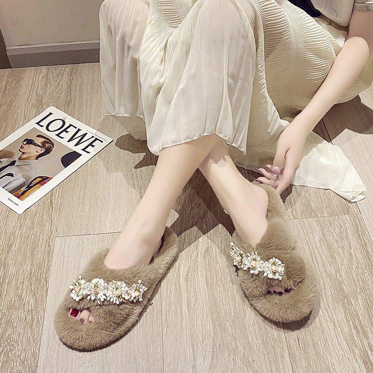 Flower thick-soled fluffy slippers women's 2025 autumn and winter new plush warm home cross cotton mop