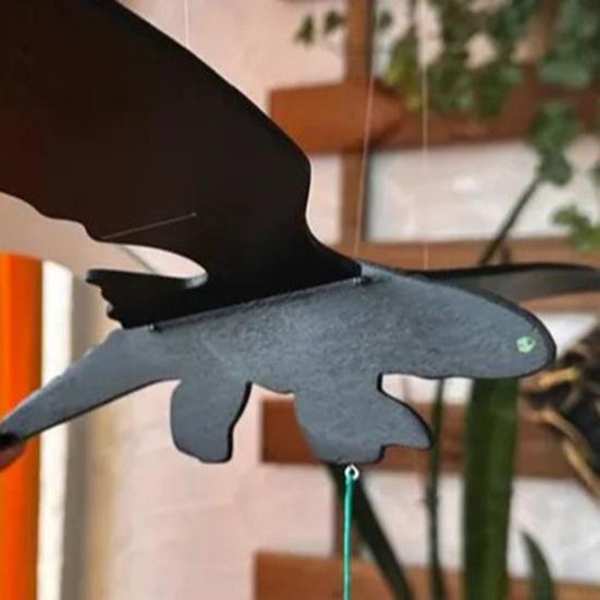 Flying Dragon Hanging Decoration Handmade Wooden Dragon Ornament Kinetic Winged Dragon for Nursery Bedroom Decor