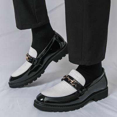 Scarpe Casual di Lusso Designer Nuove in Pelle Verniciata Bianca e Nera per Uomo Loafer Formali Scarpe da Matrimonio Homecoming Zapatos