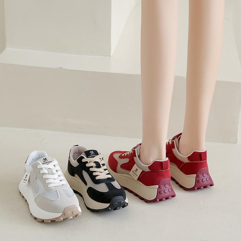 Thick-soled Through-net Sports and Leisure Shoes Women's Spring New Lightweight Dad Shoes Versatile Student Running Shoes