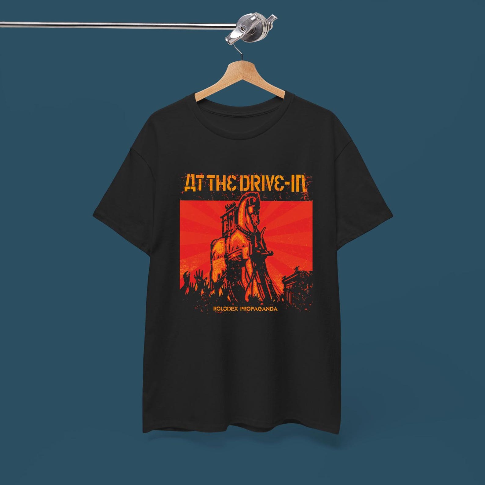 At The Drive In T shirt - Rock - Radiohead LCD Soundsystem The Strokes 2XL