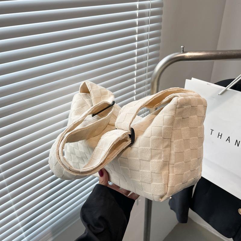 

Large capacity canvas bag women s 2025 new autumn and winter college students in class one shoulder crossbody plaid commuter tote bag бежевый