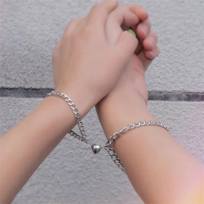 Fashion Simple Heart Shape Magnetic Couple Bracelet Silver Color Personality Vintage Women Man Promise Bracelet Lover Jewelry