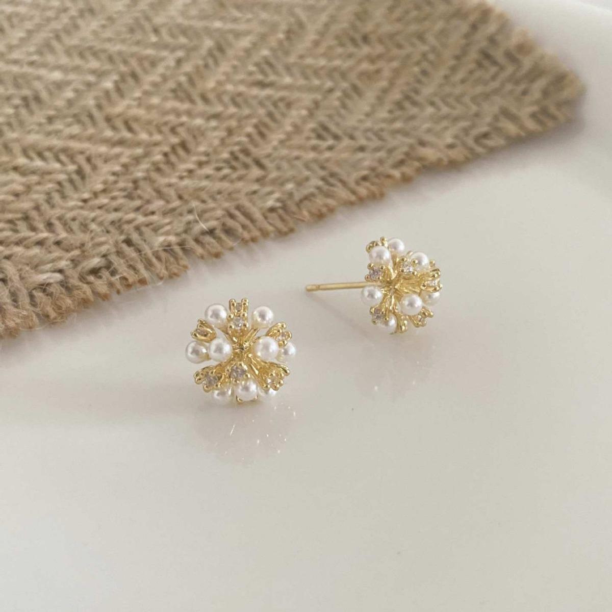 Firework Pearl Zirconia Stud Earrings - Elegant Retro Light Luxury, Versatile Design