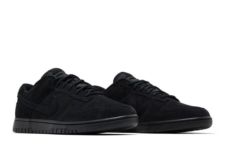 Nike Dunk Low SE Triple Black