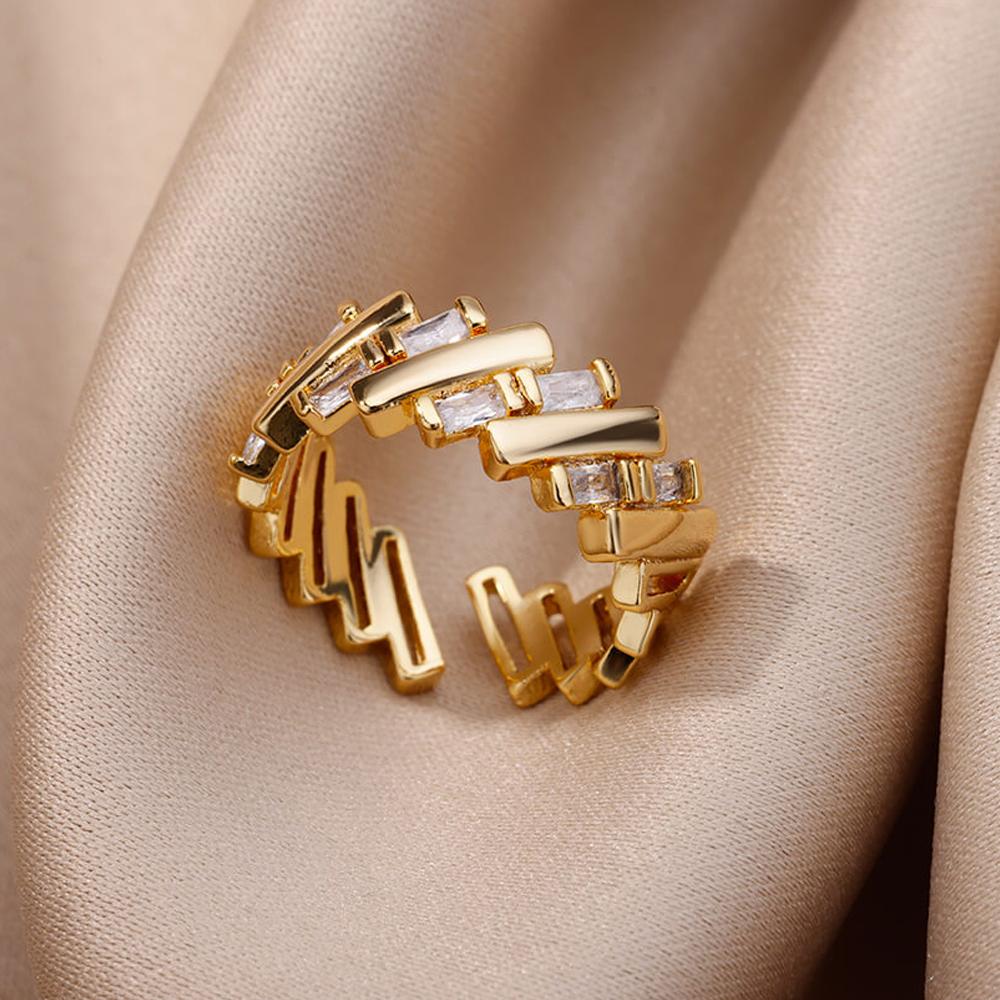 

Кольца в форме сердца с цирконием для женщин, открытое кольцо из нержавеющей стали золотого цвета, трендовый дизайн 2024, женские свадебные водонепроницаемые украшения для пар Diameter 17mm