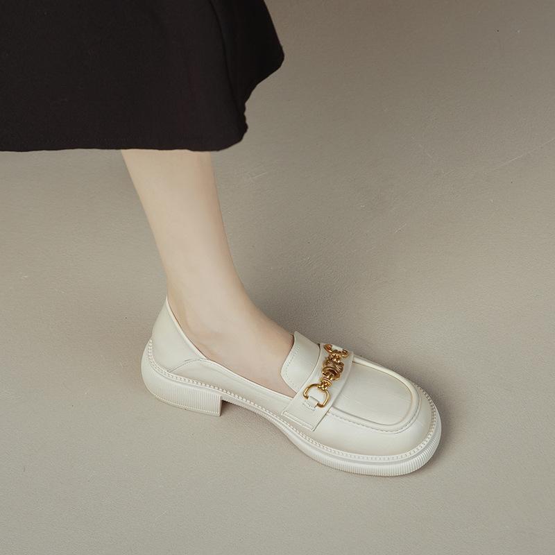 Mocassins en cuir Nouveaux Chaussures en cuir petites britanniques rétro à semelles épaisses à bout carré et style collège.