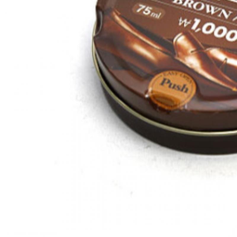 Daiso One Touch Cap Shoe Polish  Large  Brown 