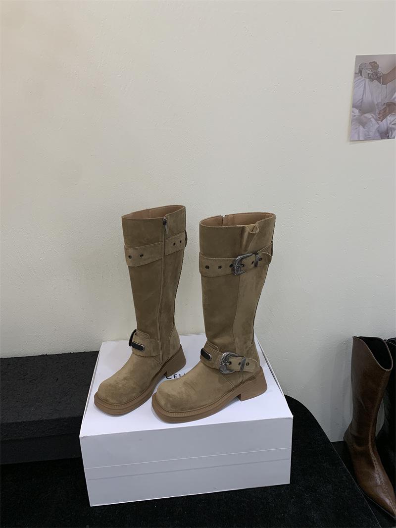 

Spice Girl Fashion Tall Fashion Boots Women s 2025 Autumn and Winter New Metal Belt Buckle Square Head Middle Heel Boots 39