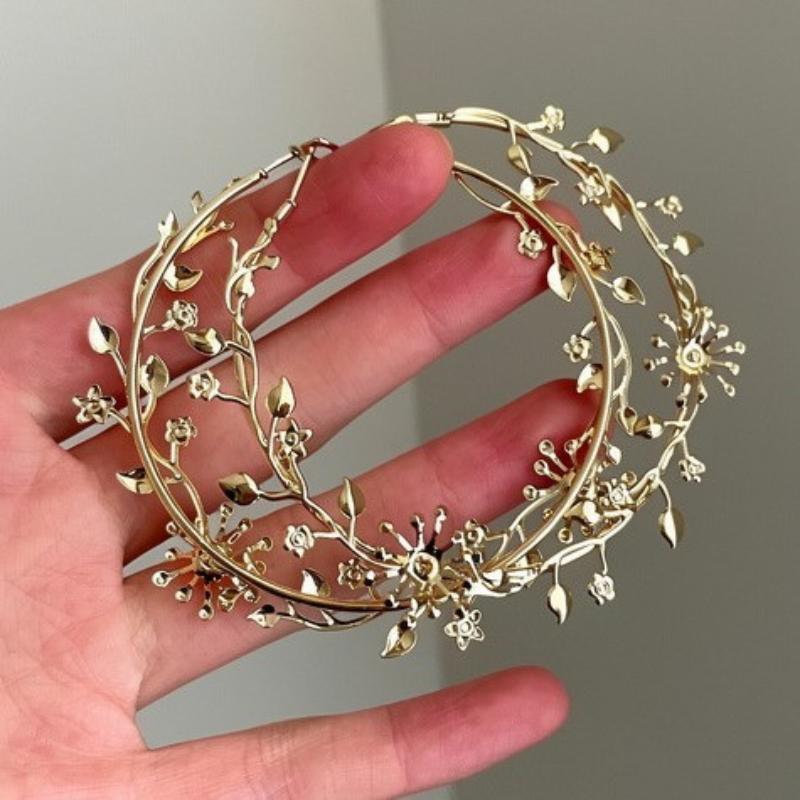 Exaggerated Hoop Earrings For Women Leaf Flower Gold Color Big Circle Earrings Vintage Trend Women'S Jewelry Gift
