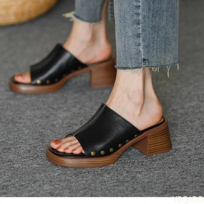 Damen High Heels Modische vielseitige Schuhe Damen Freizeit bequeme Strandschuhe Sommer Dicke Sohle Anti-Rutsch Retro Hausschuhe