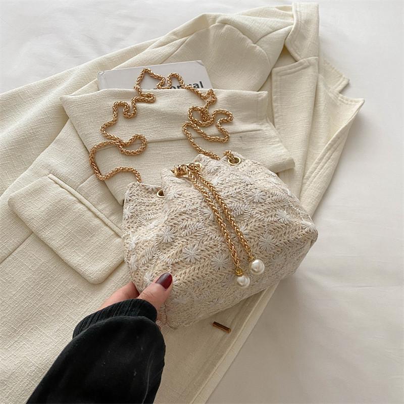 

Trendy Summer Shoulder Bag In Cream And Khaki For Effortless Street Style OffWhite