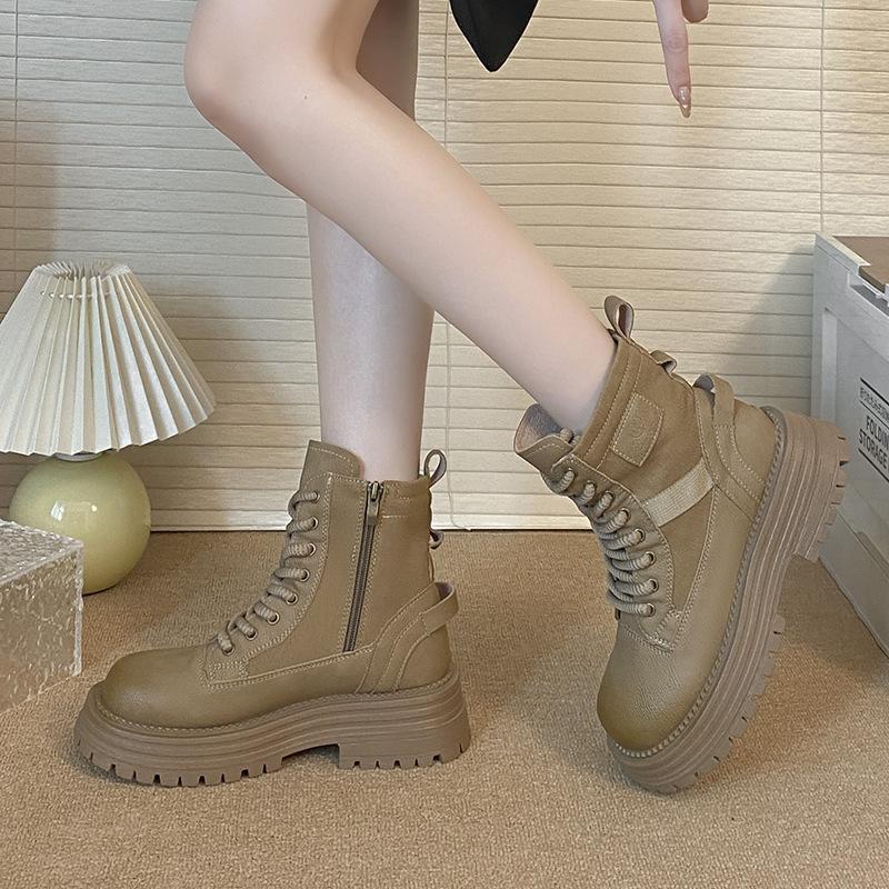 Thick-soled versatile and thin big yellow boots Martin boots 2025 autumn new fashionable retro British wind locomotive tooling boots