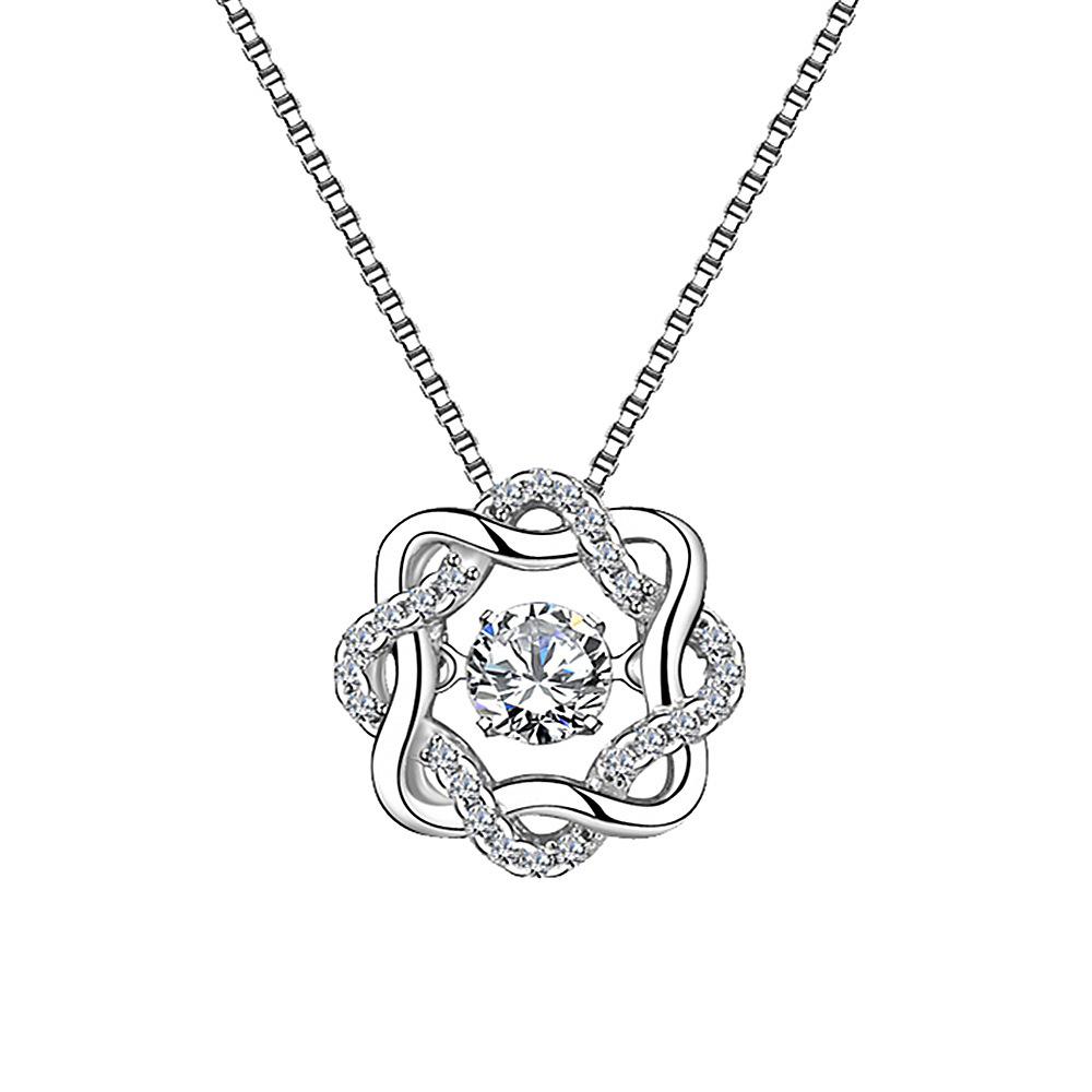The same silver eight-pointed star necklace for women ins Designed with a beating heart, this pendant accessory for women