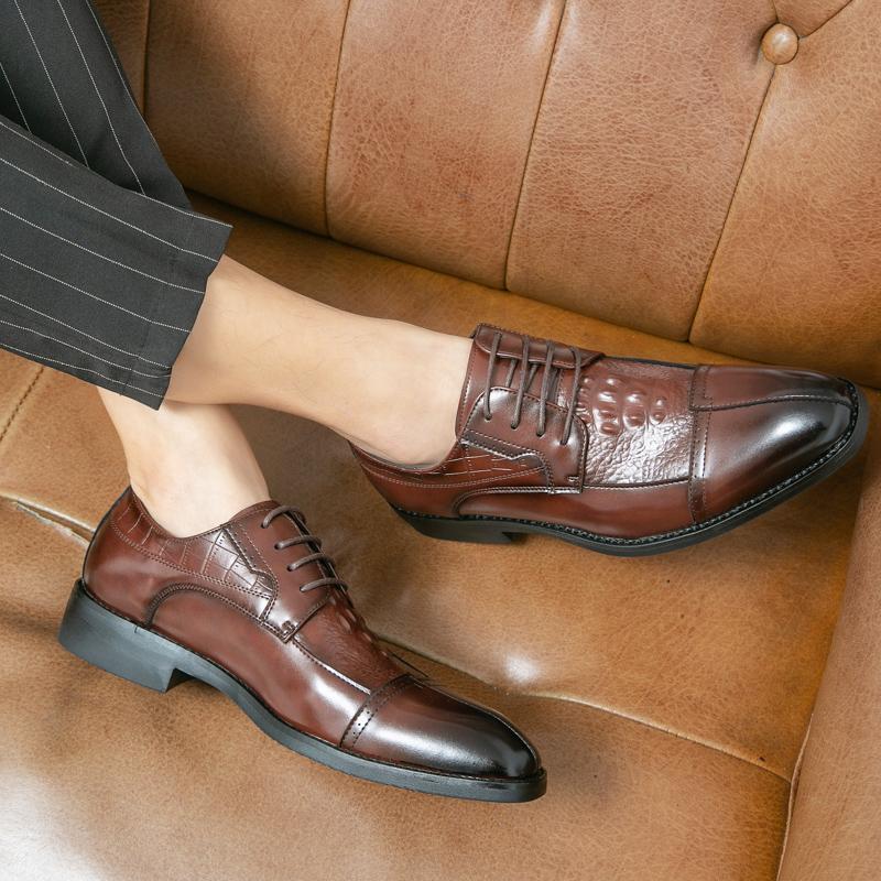 Nové pánské společenské kožené boty Luxusní módní svatební boty pro ženicha Pánské boty Oxford v italském stylu